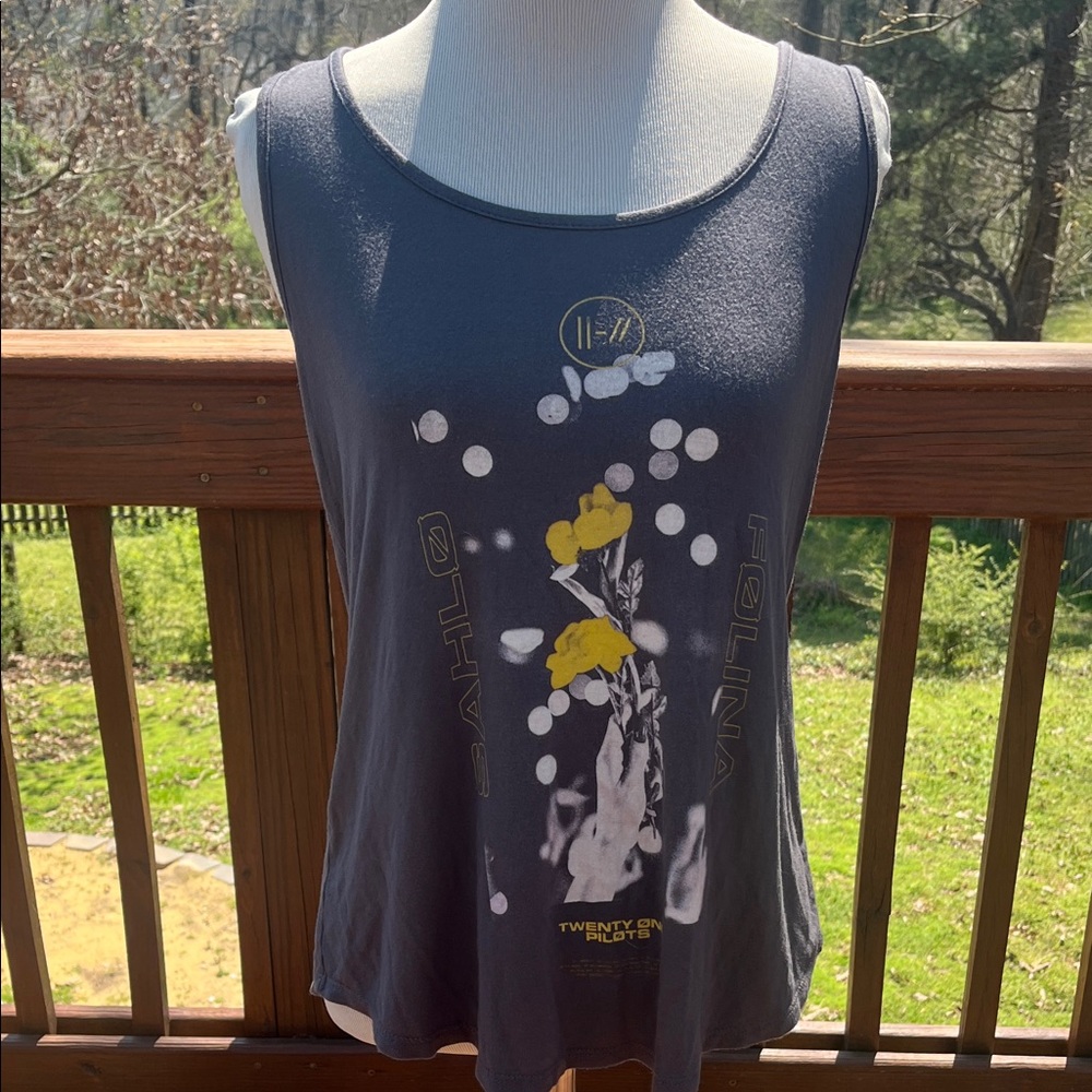 Twenty One Pilots Women's concert Graphic Gray Tank Top XS